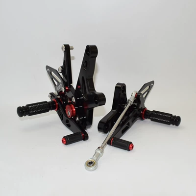 Applicable to Kawasaki Ninja 250 400 Z400 18-23 modified motorcycle lifting pedal rear assembly (Motorcycle pedals) - black