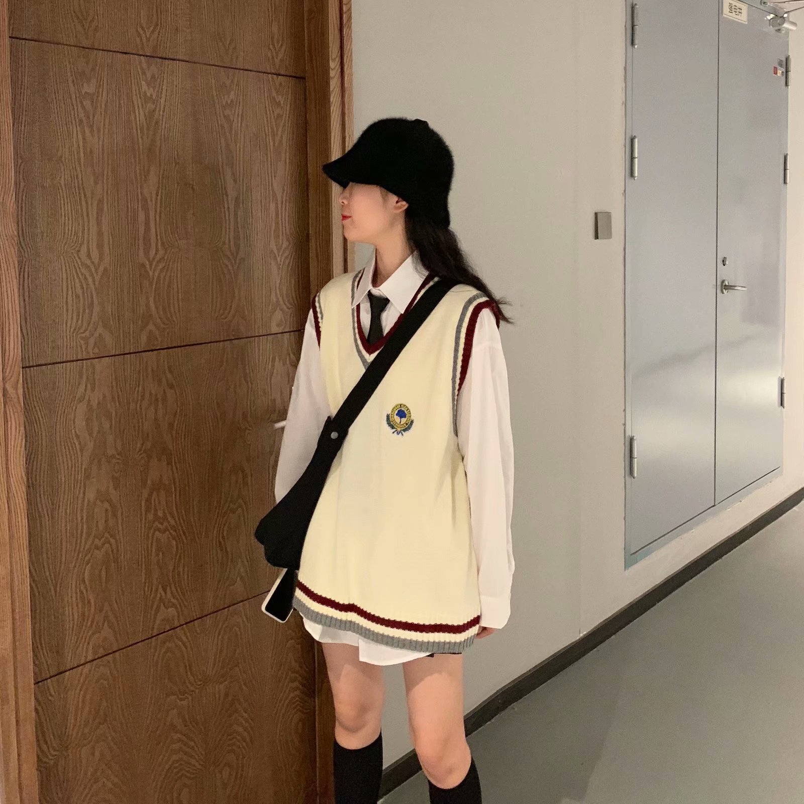 Fashionable Women's Vest
