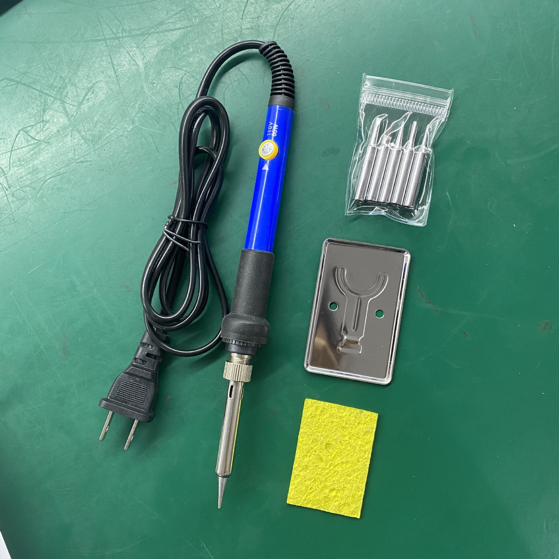 Soldador eléctrico con pantalla digital de 220V estándar europeo transfronterizo 60W soldador eléctrico de temperatura constante ajustable Juego estándar estadounidense Herramientas de soldadura