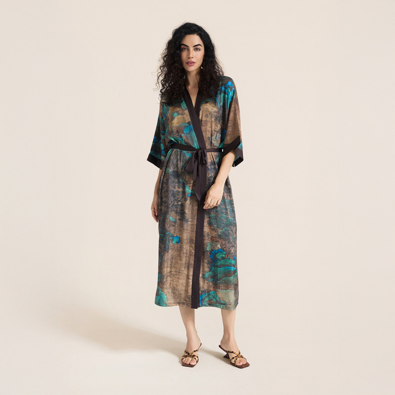 Satin Printed Pajamas for Women, Spring and Summer, Large Size, Light Luxury, Three-Quarter Sleeves, Cool Long Nightgown, Bathrobe, Home Wear for Women Satin Printed Pajamas for Women, Spring and Summer, Large Size, Light Luxury, Three-Quarter Sleeves, Cool Long Nightgown, Bathrobe, Home Wear for Women