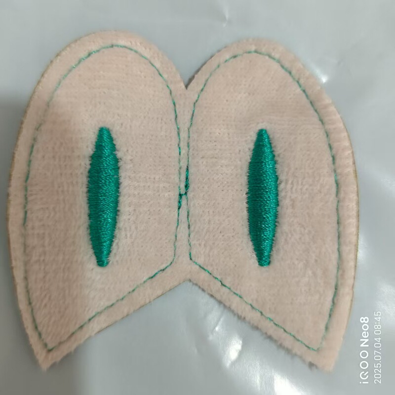 絶妙なバブルマートぬいぐるみスタイルの刺繍耳コンピュータ刺繍布ステッカーアクセサリー工場直接承認供給|undefined