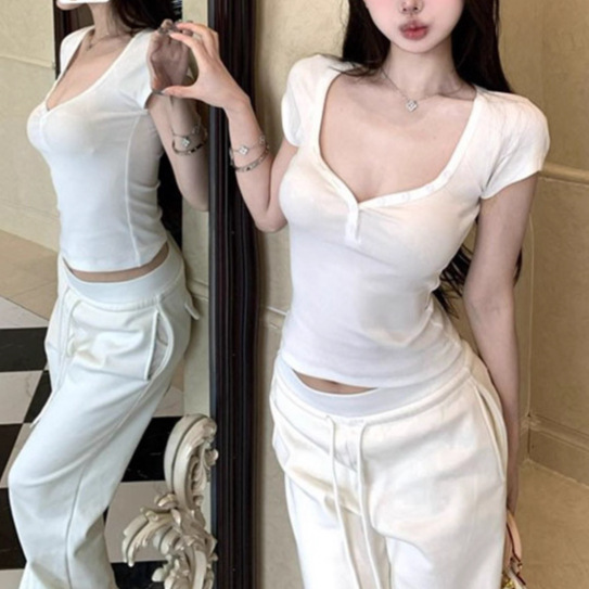 White Simple Sexy V-Neck Short-Sleeved T-Shirt for Women in Summer, Slimming Look and Inner Design, Tight-Fitting Bottoming Shirt Top