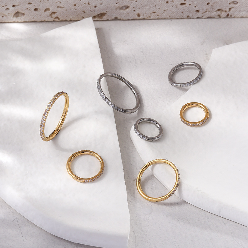 1 Piece Quantity 1 Piece Nose Rings & Studs Simple Style Round Pure Titanium Inlaid Zircon Nose Pin