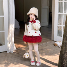 儿童冬女童新年款洋气星点羊驼手工立体球球厚款毛衣拼纱短裙套装