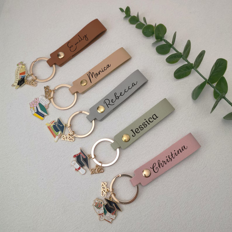 Cross-Border Personalized Leather Graduation Keychain Leather Engraved Name Keychain 2025 Graduation Season Gift