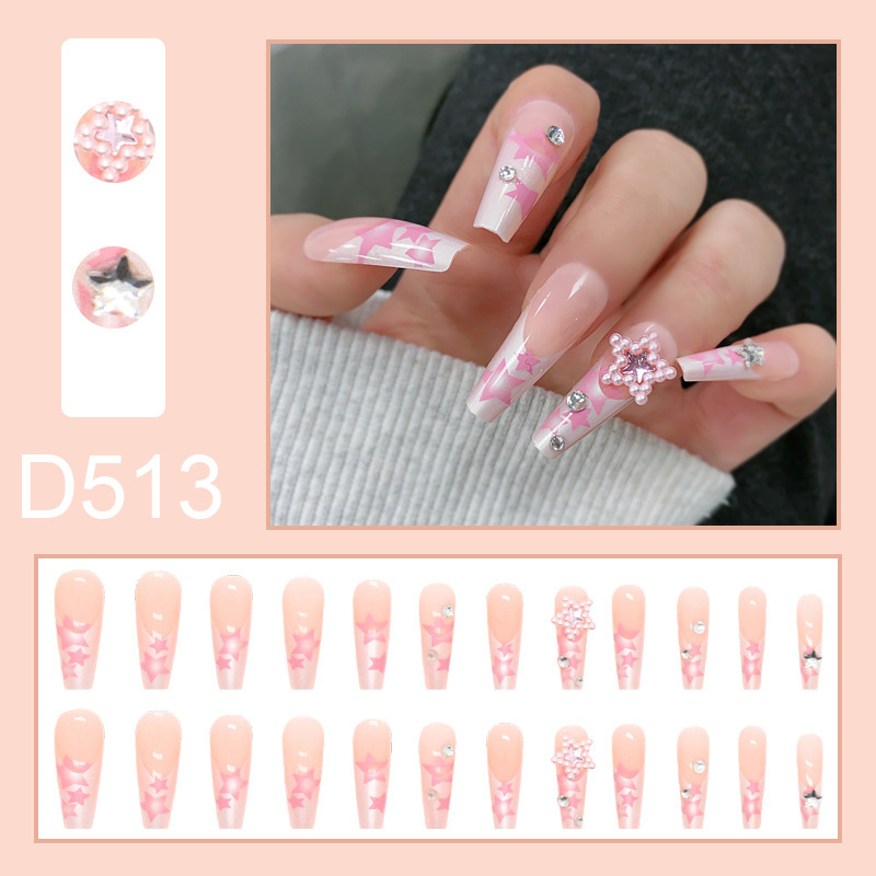 D513
