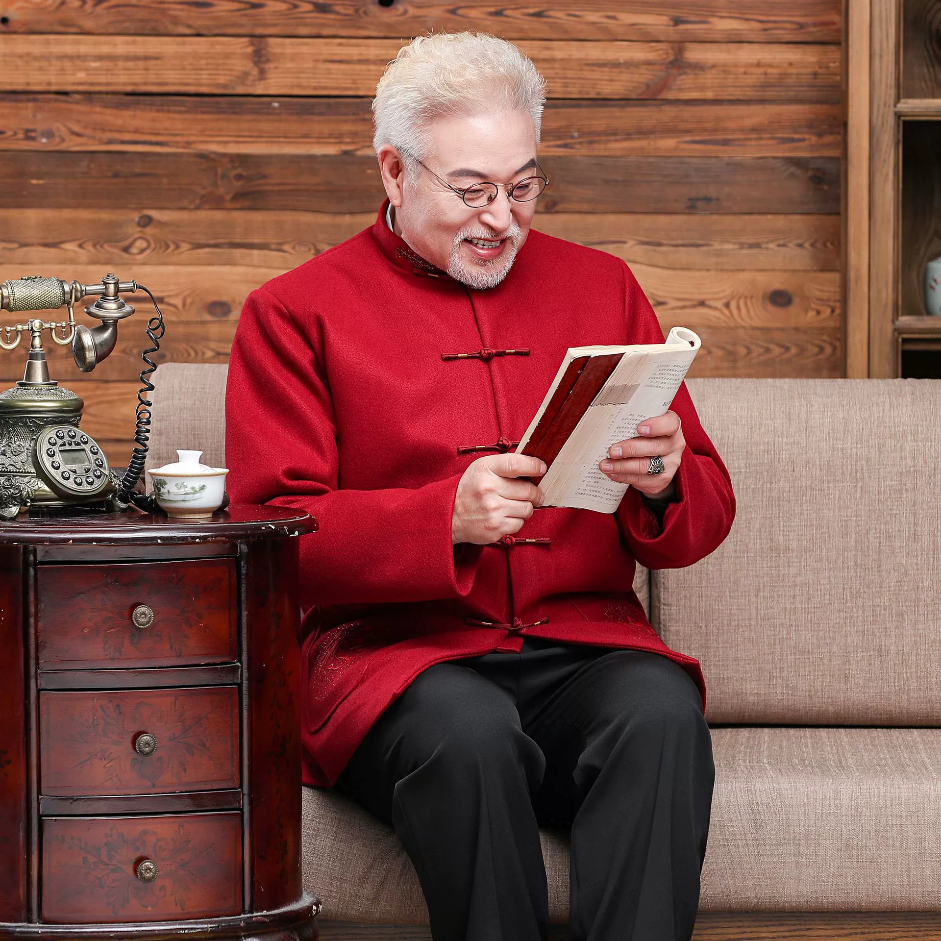 Осень и зима 3118, одежда для пар среднего и пожилого возраста, оптовая продажа, мужская и женская одежда с длинными рукавами на день рождения, костюм Venus Tang