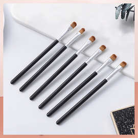 跨境厂家直销跨境单只眼影刷初学者彩妆眼影刷便携单支刷美妆工具