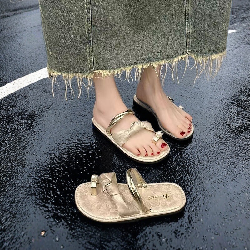 New Chinese Style Slippers for Women to Wear Outside in Summer 2025 New Internet Celebrity Flats Fairy Style Slippers with Skirts