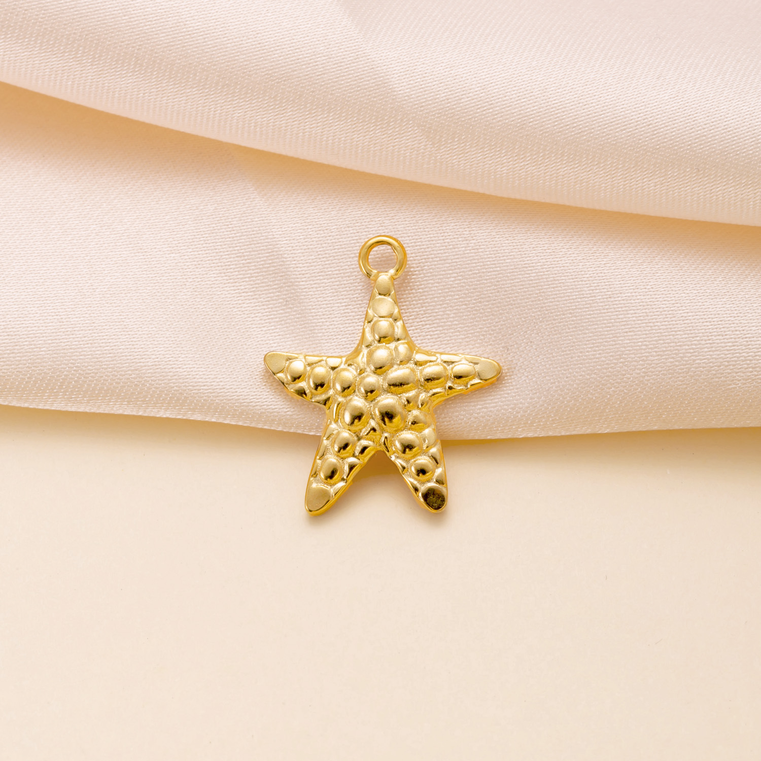 Colgante único transfronterizo accesorios de acero inoxidable europeos y americanos accesorios de collar de marca redonda estrella de mar accesorios de joyería de bricolaje exquisitos y lindos