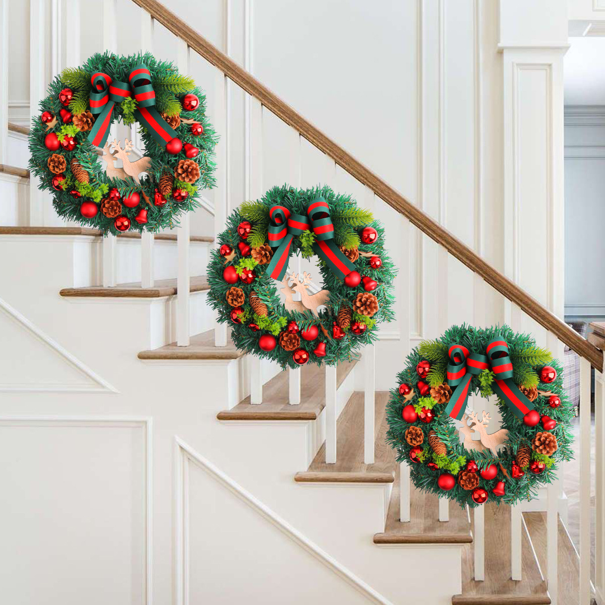 Decoración navideña Marca de madera de aguja de pino de Navidad Corona de ciervo Colgante de puerta Centro comercial Bola de colores Bola de lazo Arreglo de ratán Adornos