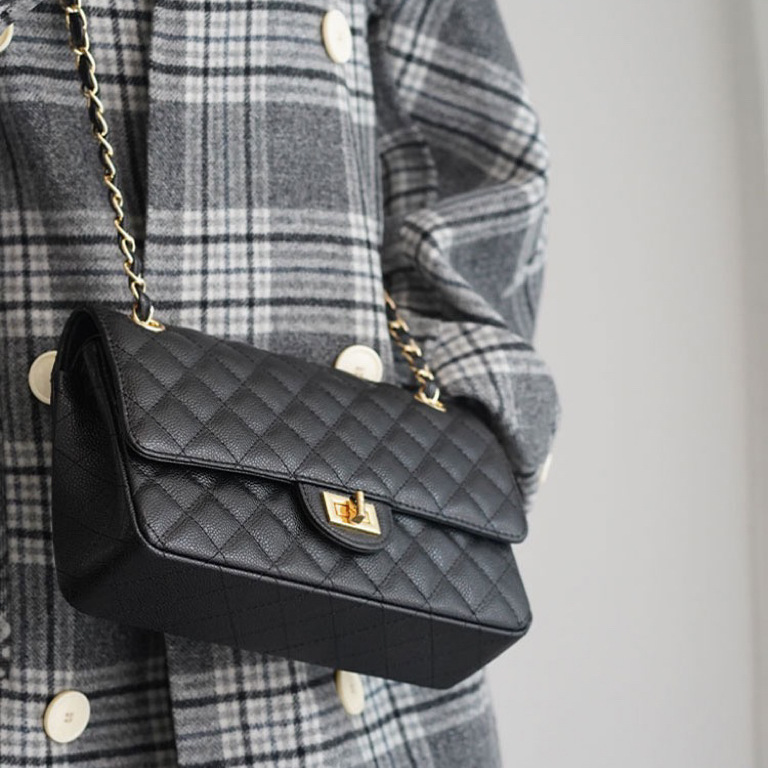 2024 Summer New Xiao Xiang Ling Ge Chain with Caviar Leather Head Layer Cowhide Single Shoulder Diagonal Straddle_voghion.com