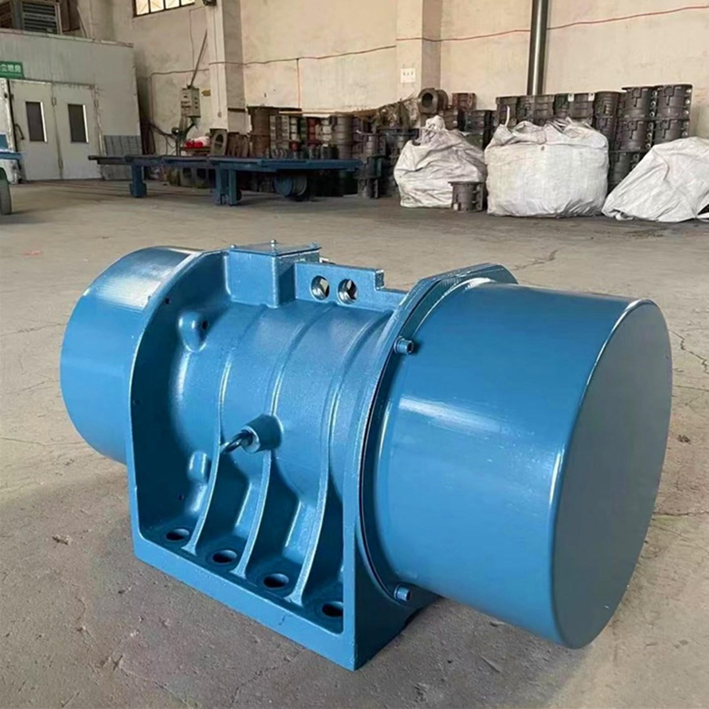 供应XVMA-160-4振动电机 xvma-140-6 9.5KW振动电机/宏达岳绍义