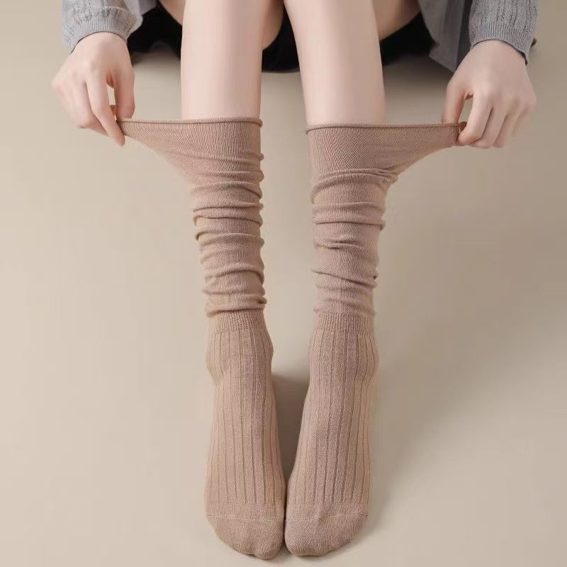 ミドル丈ソックス、白い靴下、女性用、春秋、メイラード風、ショートブーツに合うグレーの重ね履きソックス、膝丈、ふくらはぎ丈ソックス