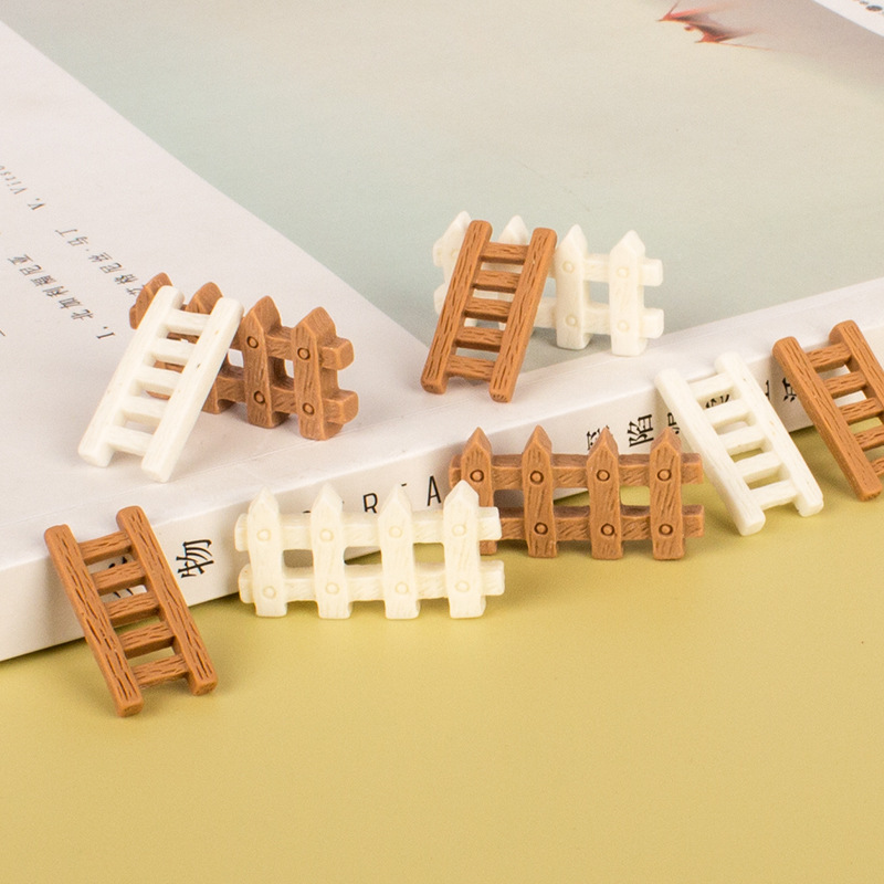 Cream glue accessories wholesale diy card keychain mobile phone case pendant miniature landscape simulation ladder fence