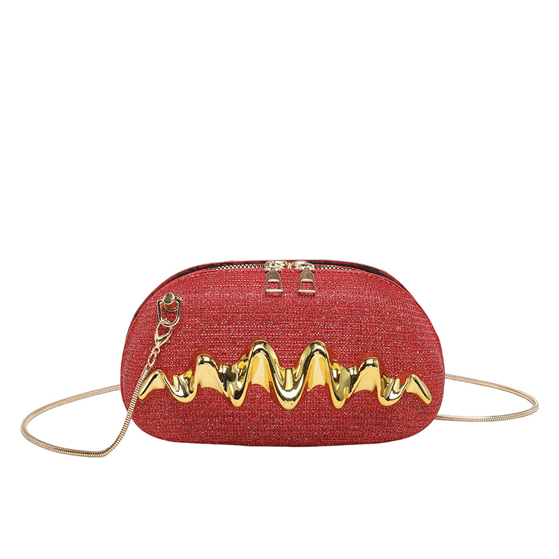 Bolsas de moda europeas y americanas de personalidad para mujeres verano 2026 nueva moda cadena bolsa de cena de moda moda moda bolsa de hombro de tramo inclinado