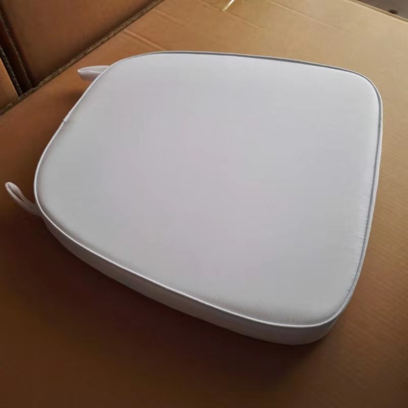 Foshan Xingmao fábrica al por mayor de 7 polos de bambú de oro Silla de césped boda de bambú Silla de hotel garantía de calidad