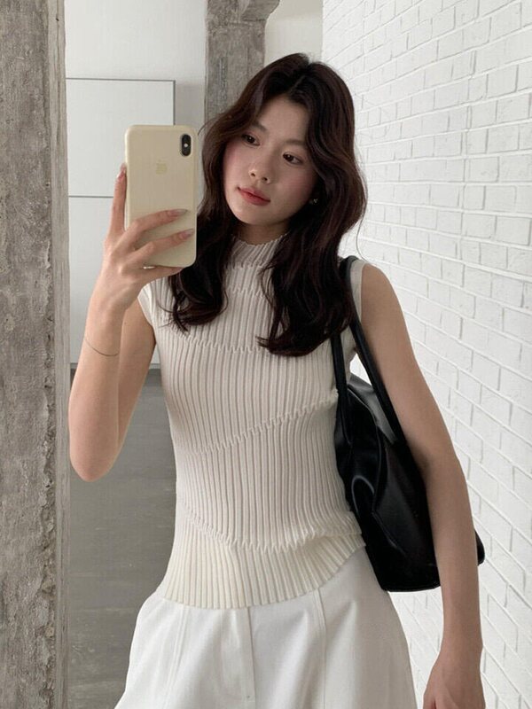 Korean-Style White Half-High Collar Sleeveless Knitted T-Shirt for Women, Summer Slim-Fit Unique and Beautiful Design Top Korean-Style White Half-High Collar Sleeveless Knitted T-Shirt for Women, Summer Slim-Fit Unique and Beautiful Design Top