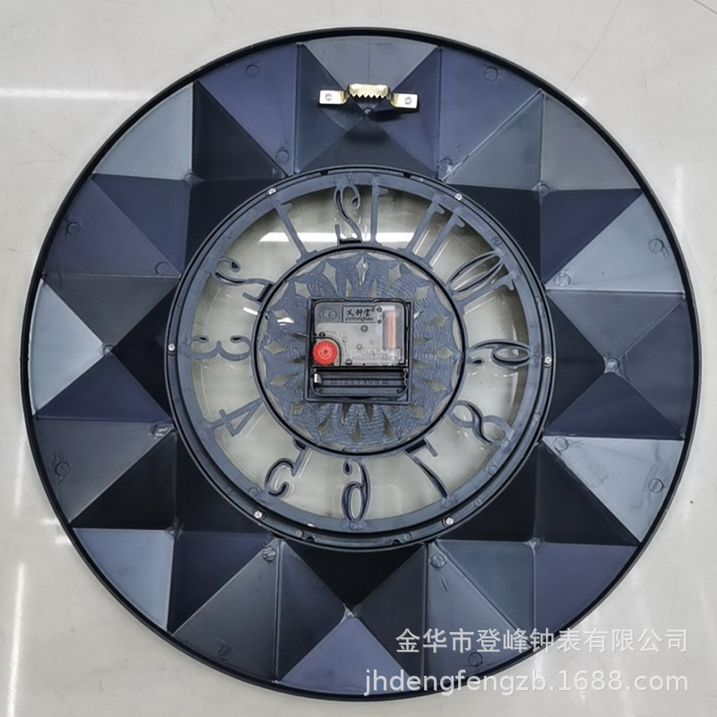 Reloj de pared de moda simple reloj de cuarzo decorativo creativo reloj de cuarzo 3D reloj de pared de plástico al por mayor relojes fabricantes