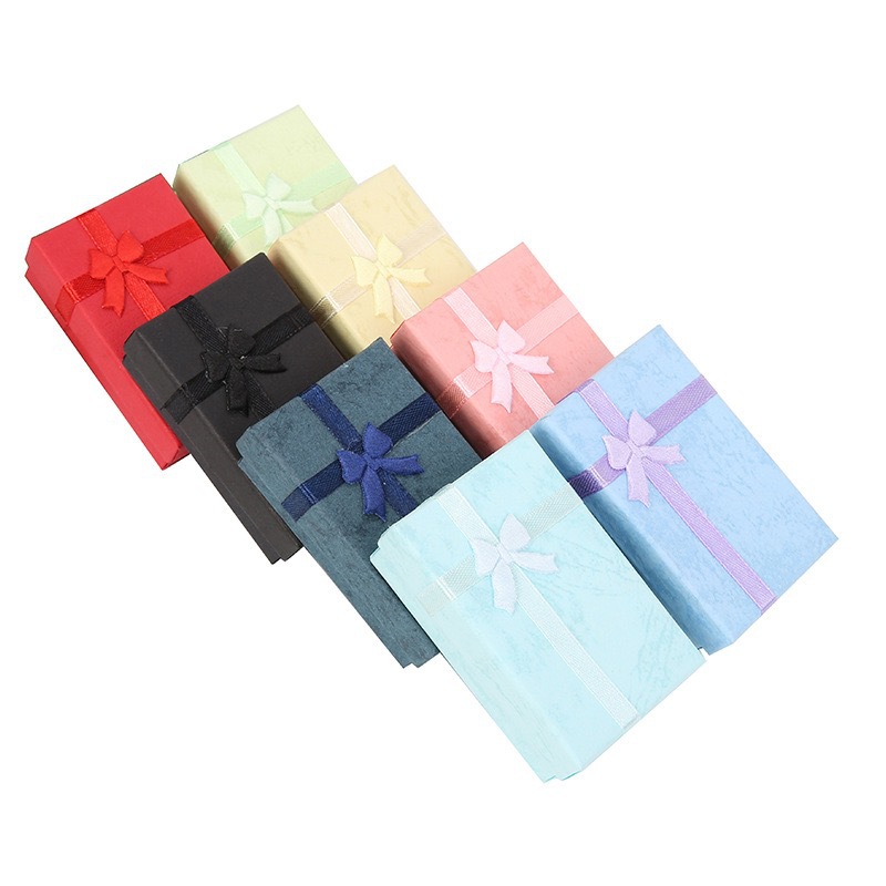 Caja de joyas de la cubierta del cielo y la tierra, serie de papeles de nube, pernos de orejas, taladro de regalo al por mayor, caja de embalaje de joyas de arco de fábrica