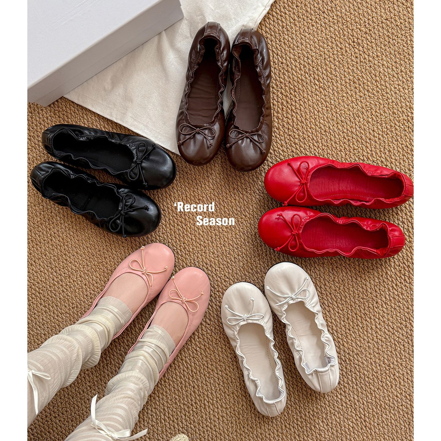 Giày ballet nữ mũi tròn buộc dây nơ, đế mềm, miệng nông — màu nâu