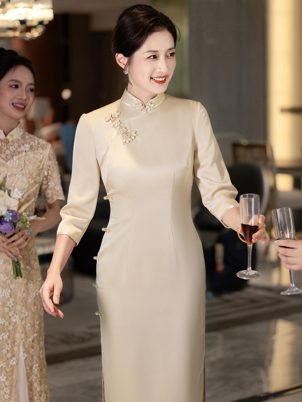 新款香槟色喜婆婆旗袍春秋长款复古裙子新中式国风婚宴妈妈礼服|undefined