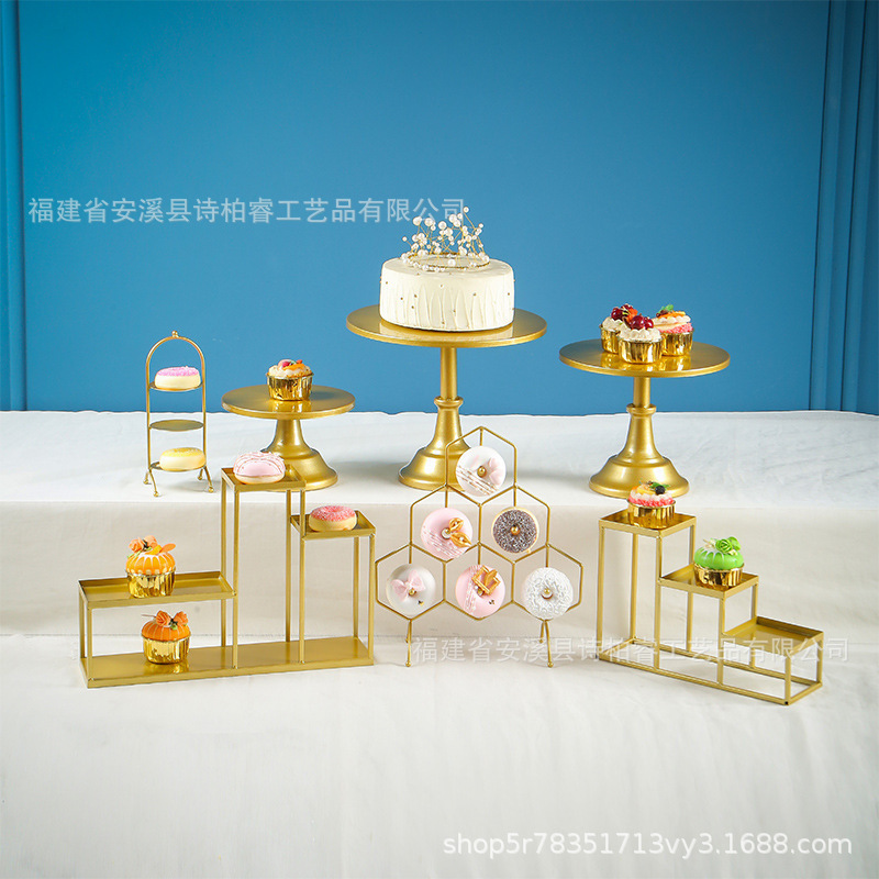 Boda europea creativa hierro forjado refrigerio estante buffet comida fría mesa de té descanso mesa de postres dorados exhibición estante de pastel