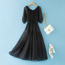 新款女感仙女温柔风茶歇法式泡泡袖v领气质真丝连衣裙女