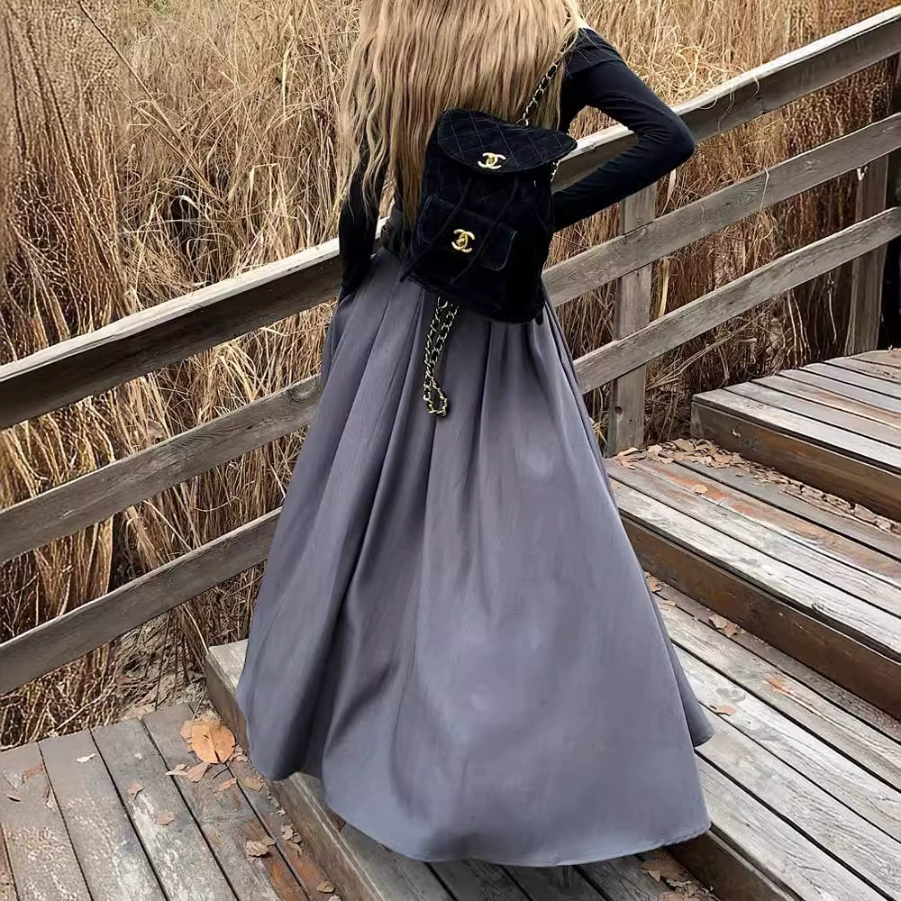 Настоящее фото нового летнего костюма с плиссированной юбкой в ​​корейском стиле с эффектом драпировки и поясом для женщин из Донгдэмюна, Южная Корея.