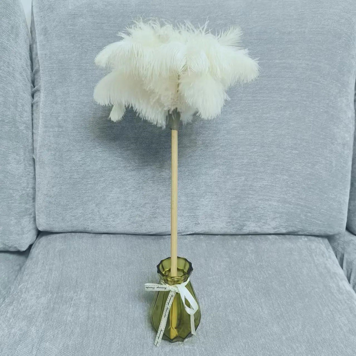 Beech wood long-handled camel feather duster [white]