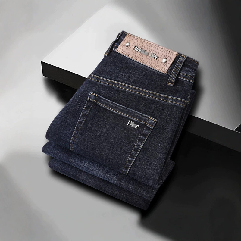 2026 Autumn New High-End Men's Slim-Fit Straight-Leg Stretch Soft Jeans, European and American Style, Light Luxury, Versatile 2026 Autumn New High-End Men's Slim-Fit Straight-Leg Stretch Soft Jeans, European and American Style, Light Luxury, Versatile