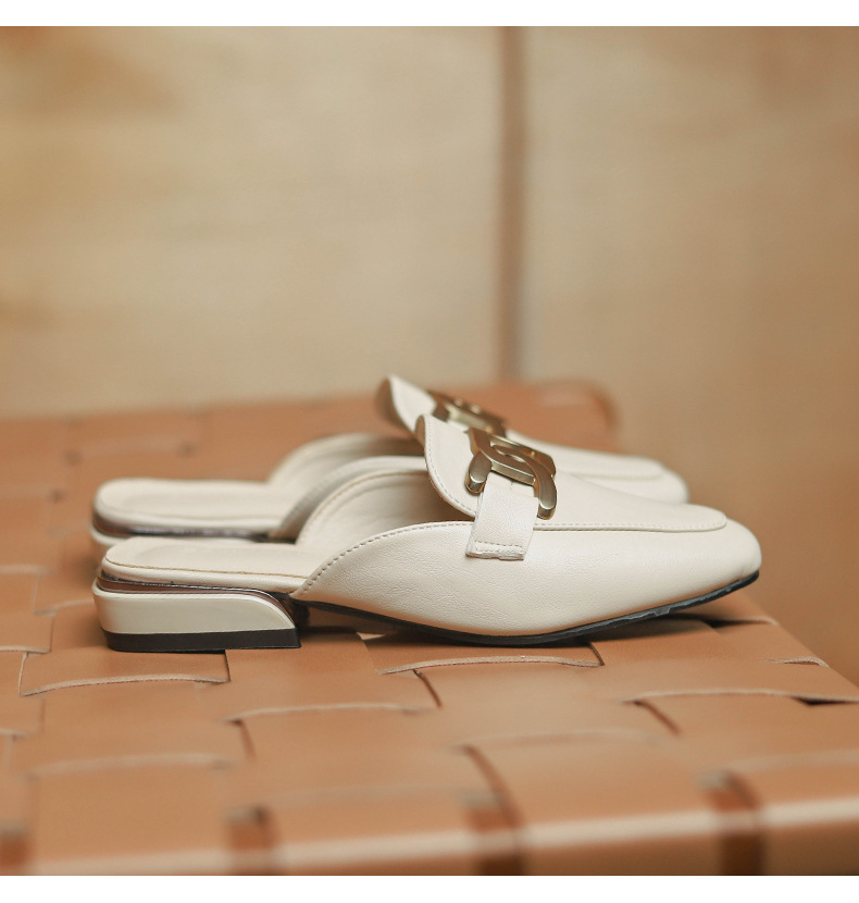 2022 neue Hausschuhe für Damen, Sommer-Oberbekleidung, modische quadratische Zehenpartie, britische Damenschuhe in Übergröße, Sandalen mit klobigem Absatz, Faulenzer, faule Schuhe_voghion.com