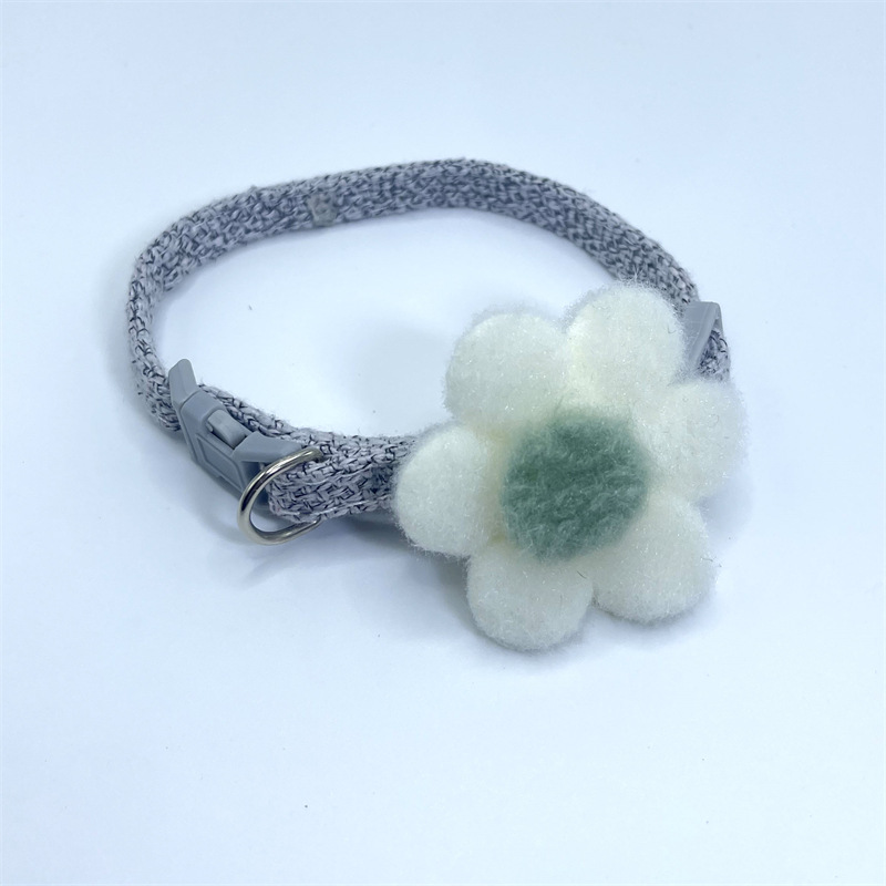Nuevo collar de gato lindas flores ajustables collar de tela de peluche collar de tracción joyas perros pequeños mascotas