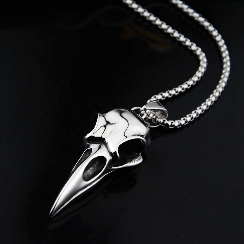 Hip-hop crow head pendant made of titanium steel-3.jpg