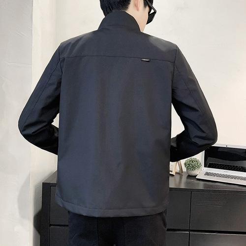 Men's Loose Trendy Fashion Button-Down Jacket with Embroidered Labels, Zipper Pockets, and Casual Style for Spring and Autumn