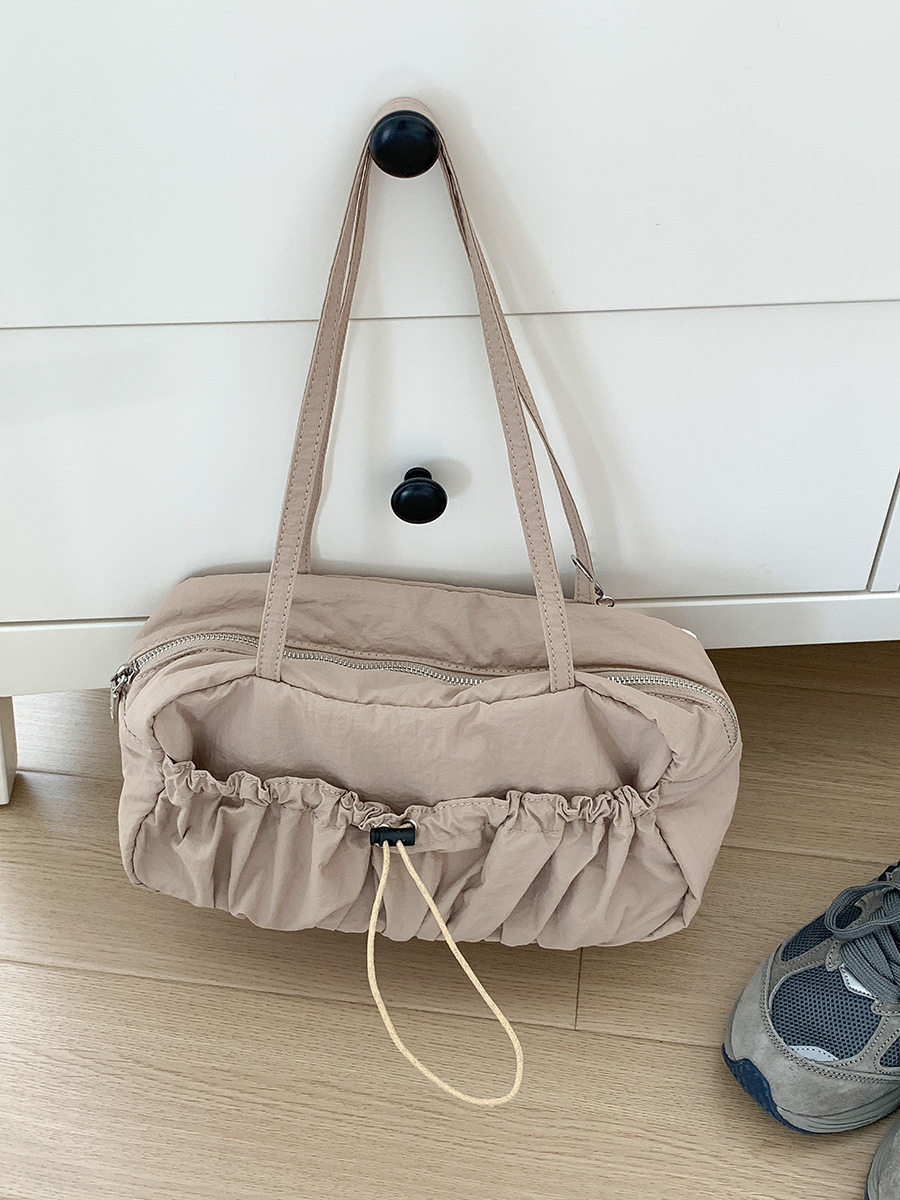 Pleated high-end underarm niche commuting tote shoulder feminine temperament, new high-capacity nylon bag, female_voghion.com