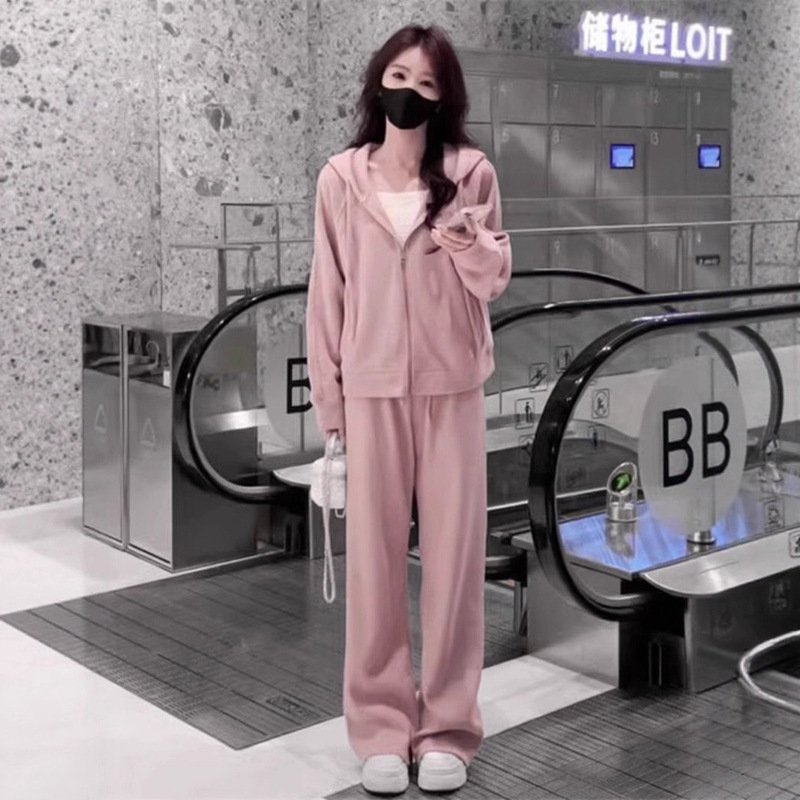 早秋季韩系一整套穿搭2025新款超火巨好看卫衣运动休闲两件套装女|undefined