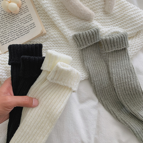 Autumn and winter Japanese student solid color socks college style ins trend JK knitted socks hot girl pile socks calf socks
