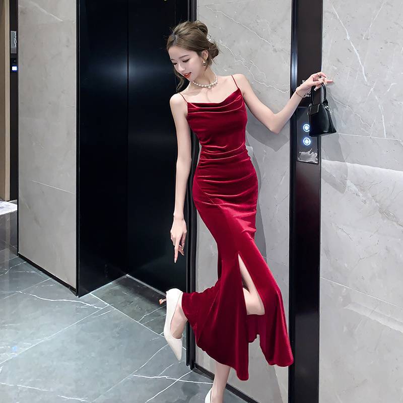 French Style Royal Sister Style Gold Velvet Sling dress Women's High-end Red Evening Dress 2025 Spring Women's Long Dress French Style Royal Sister Style Gold Velvet Sling dress Women's High-end Red Evening Dress 2025 Spring Women's Long Dress