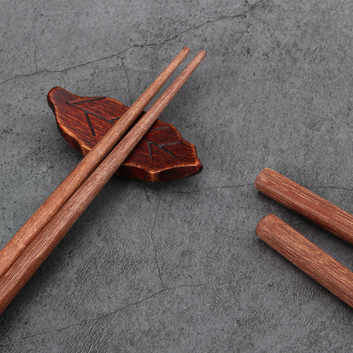 Japanese-style pointed-end chopsticks, solid wood household utensils, mold and slip-resistant, extended length, dipping and serving chopsticks, drop-shipped