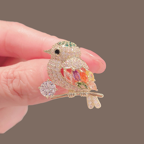 Magpie bird brooch, high-end female Japanese style cute anti-exposure buckle personalized suit collar pin brooch accessories
