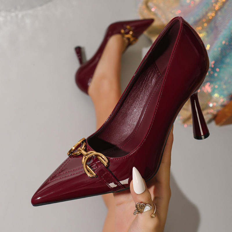Cross-Border Direct Sales Foreign Trade European Size Elegant Stiletto Pointed Toe High Heels for Women, European and American Party Style, Metal Buckle, Burgundy Single Shoes Cross-Border Direct Sales Foreign Trade European Size Elegant Stiletto Pointed Toe High Heels for Women, European and American Party Style, Metal Buckle, Burgundy Single Shoes