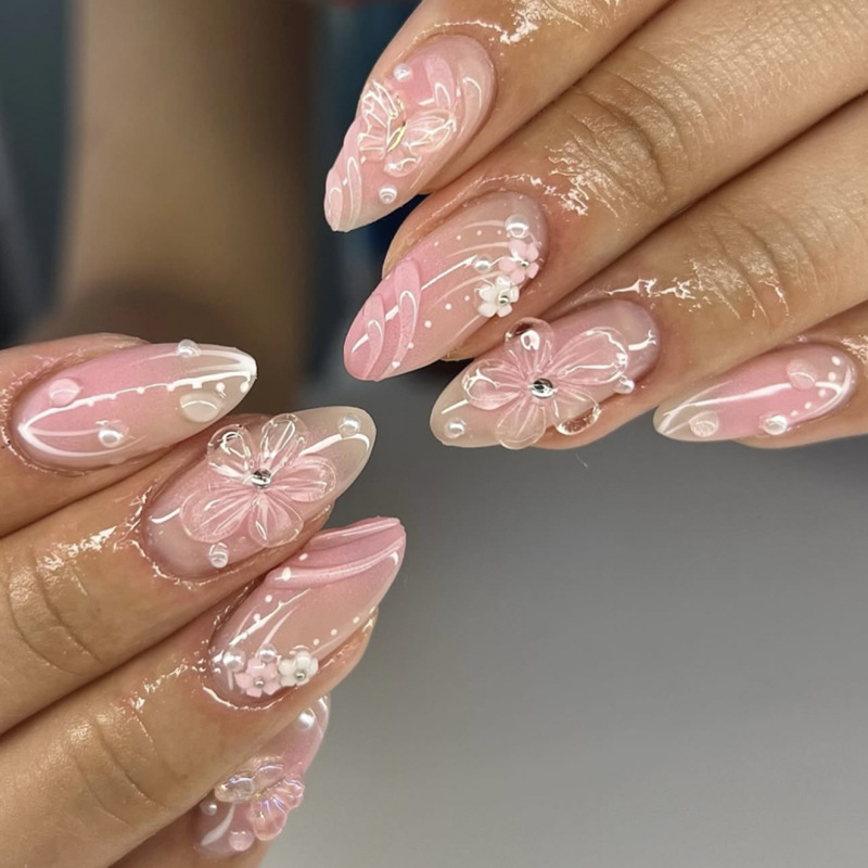 Foreign Trade Specializes in Almond Nails, Short Wearable Nail Blush, Fake Nails, 3D Stereo Flower Manicure Nails