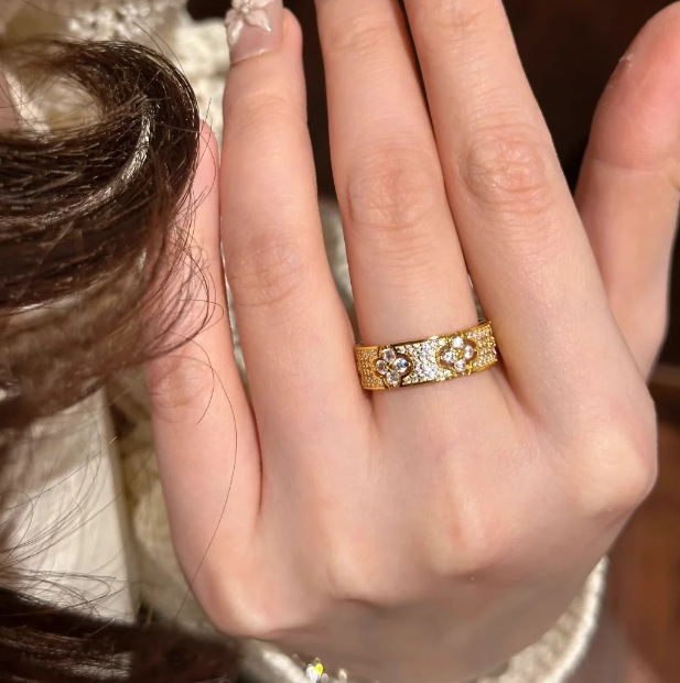 欧美INS潮流男女微镶满天星锆石戒指 跨境四叶草个性嘻哈饰品批发|undefined