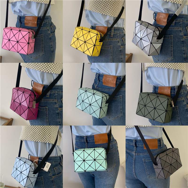 Japanese Geometric Rhombus Single-Shoulder Small Square Bag, Square Box Crossbody Bag for Women, Japanese Fashion Mini Phone Bag Japanese Geometric Rhombus Single-Shoulder Small Square Bag, Square Box Crossbody Bag for Women, Japanese Fashion Mini Phone Bag
