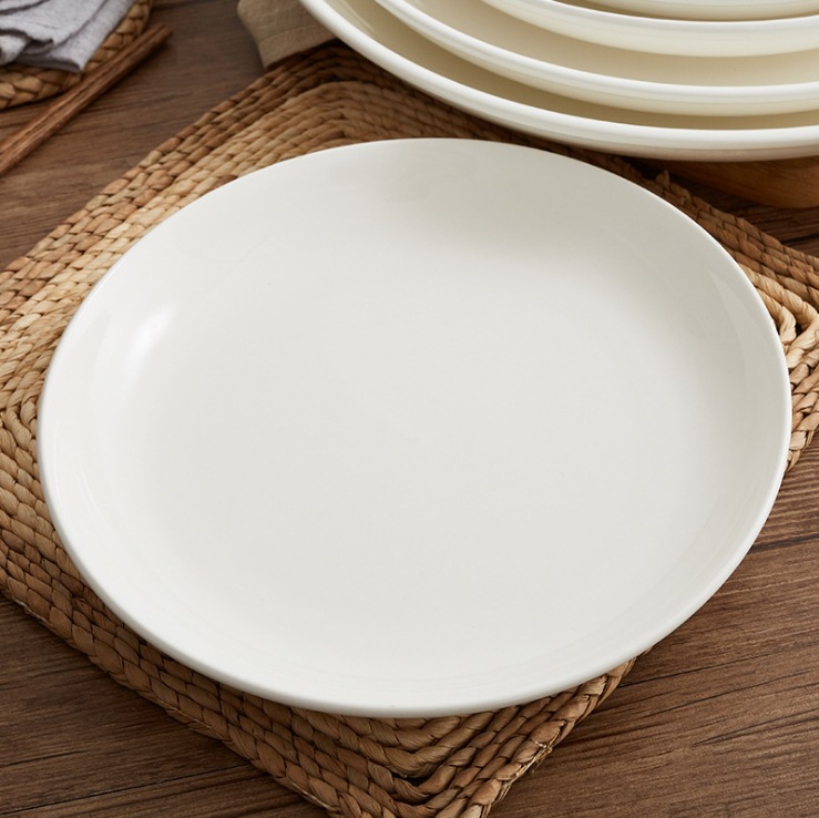 Restaurante plato doméstico plato de arroz piel fría Gong Placa de pastel Placa de polvo de salchicha plato de fruta de cerámica de magnesio blanco puro plato hondo