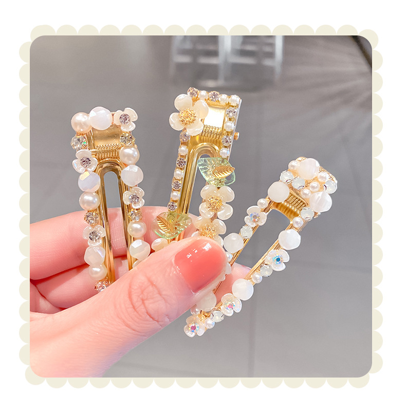 Fashion Pear Flower Pearl Rhinestone Hairpin display picture 1