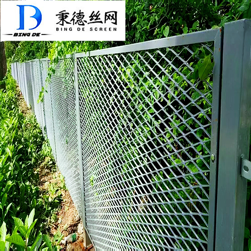 实体厂家斜方孔护栏网隔离栅保税区围栏菱形正孔河道水库围栏