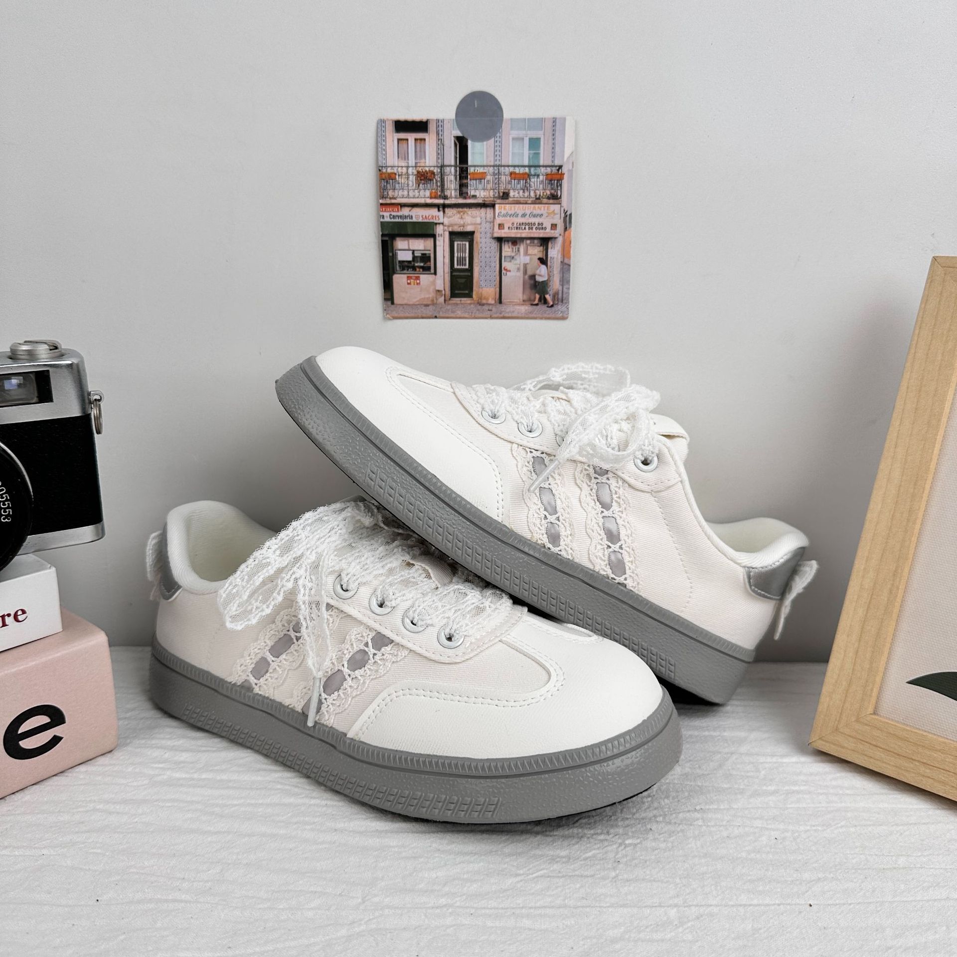 Zapatillas de plataforma con lazo de onda lejana para mujer 2025 nuevos zapatos de mujer de verano de estilo caliente