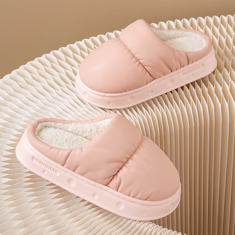 Chinelos de algodão para baixo para mulher no inverno 2026 novo casal interior casa à prova dwaterproof água sapatos de algodão quente de sola grossa para homem no inverno